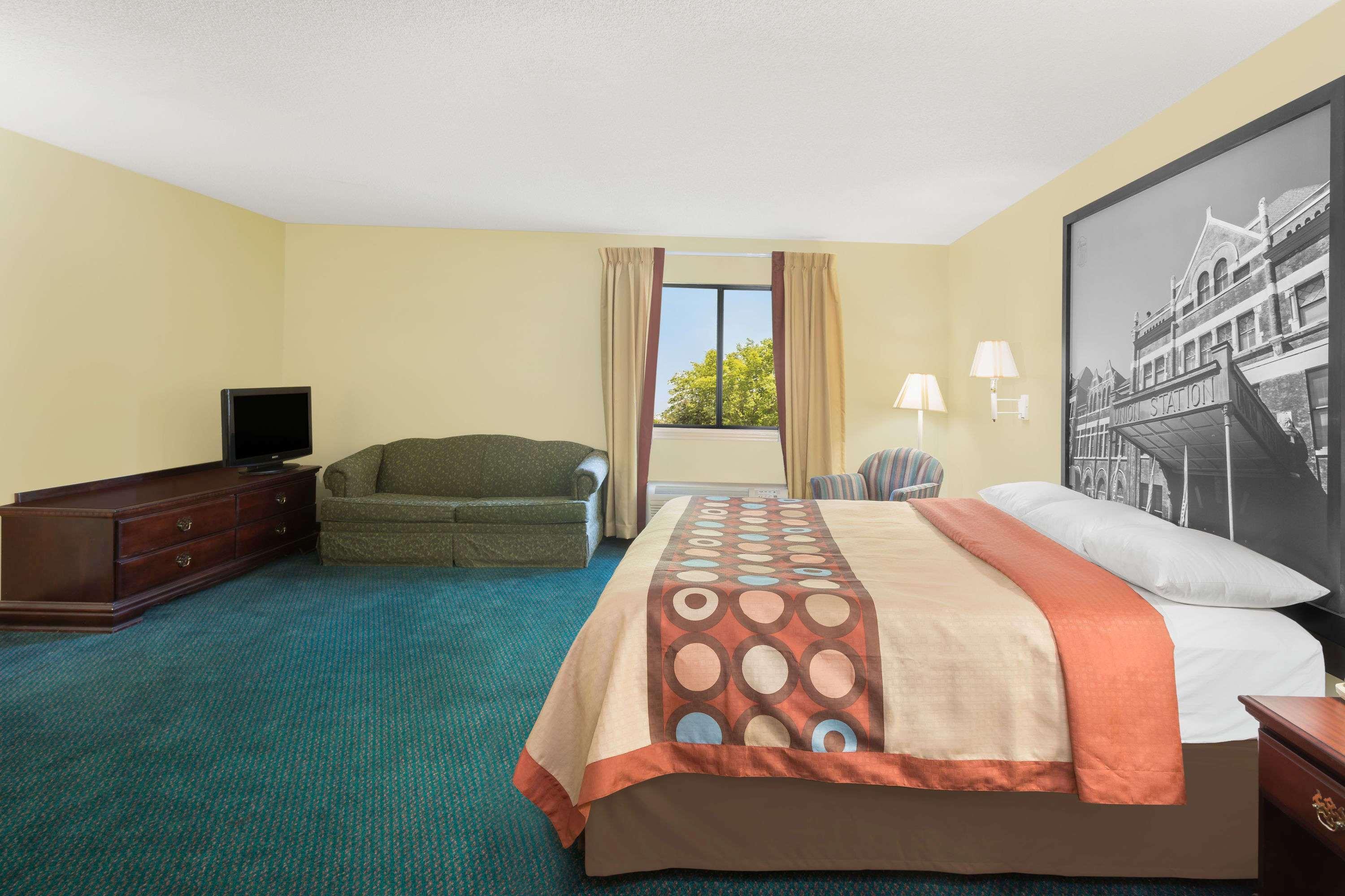 Super 8 By Wyndham Montgomery I-65 Zewnętrze zdjęcie