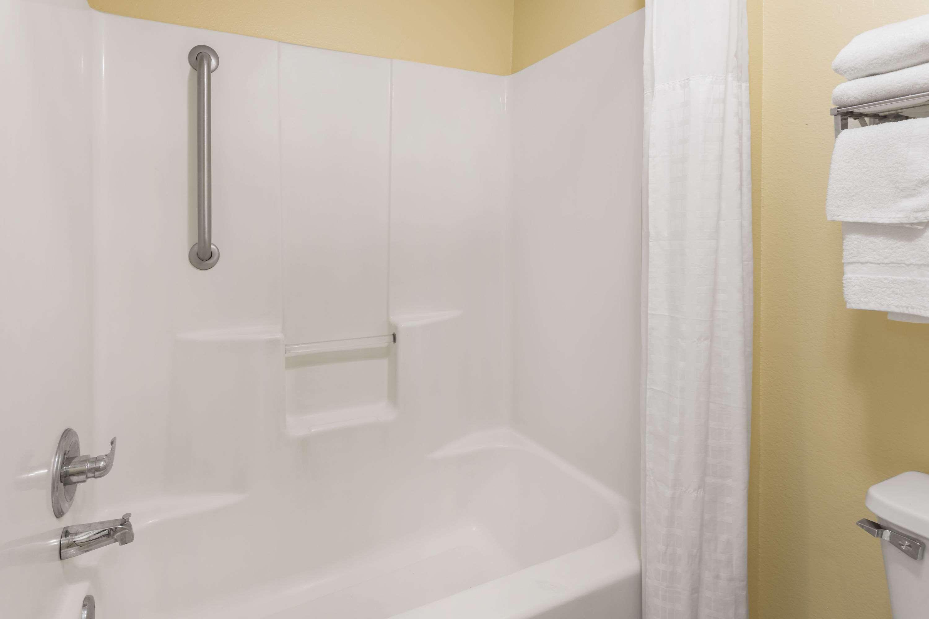 Super 8 By Wyndham Montgomery I-65 Zewnętrze zdjęcie