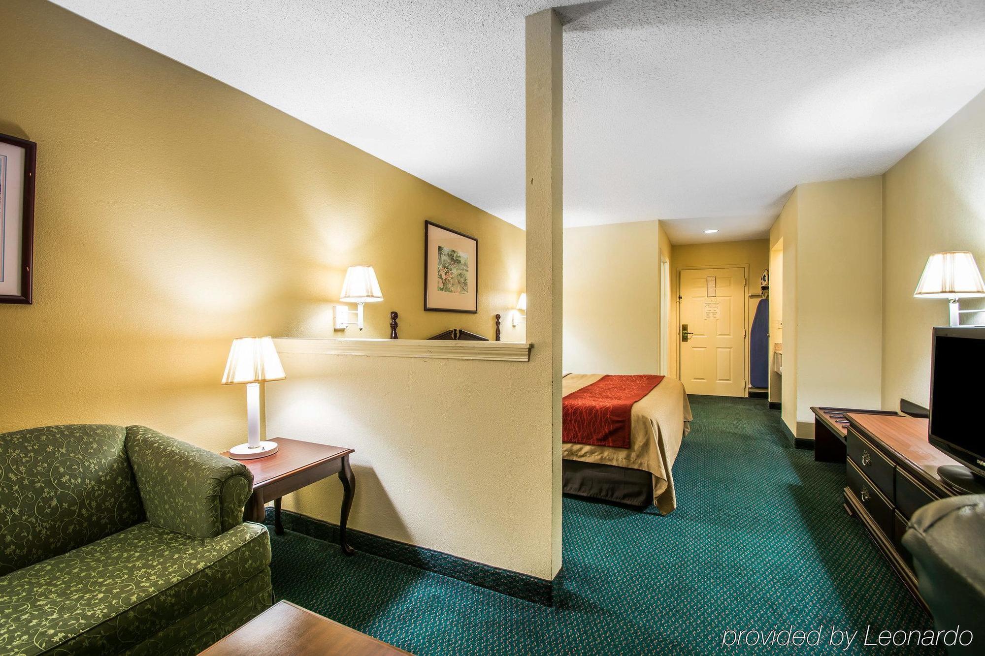 Super 8 By Wyndham Montgomery I-65 Zewnętrze zdjęcie