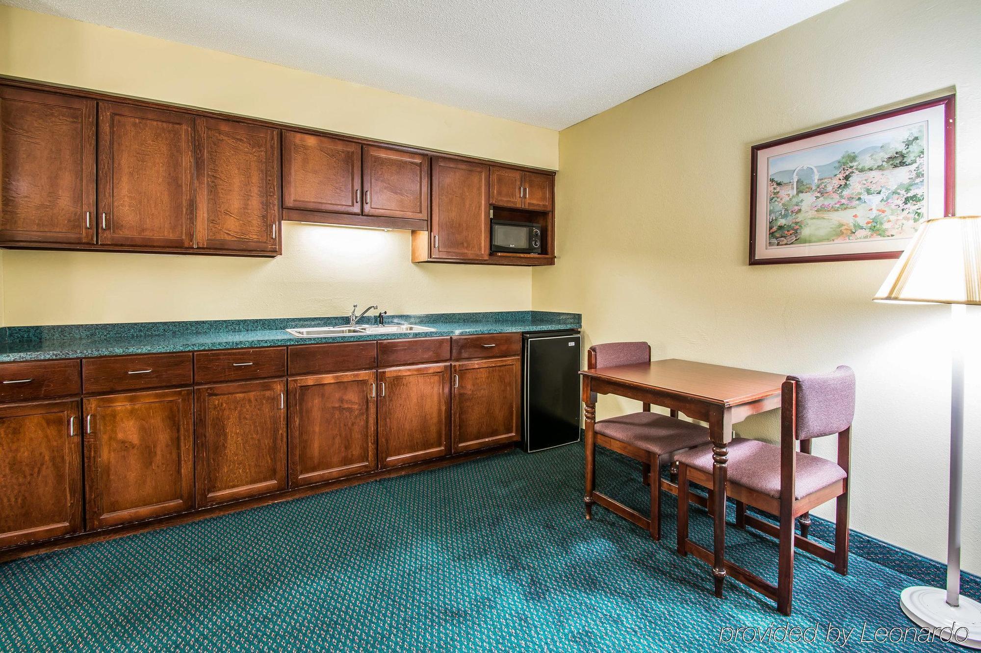 Super 8 By Wyndham Montgomery I-65 Zewnętrze zdjęcie