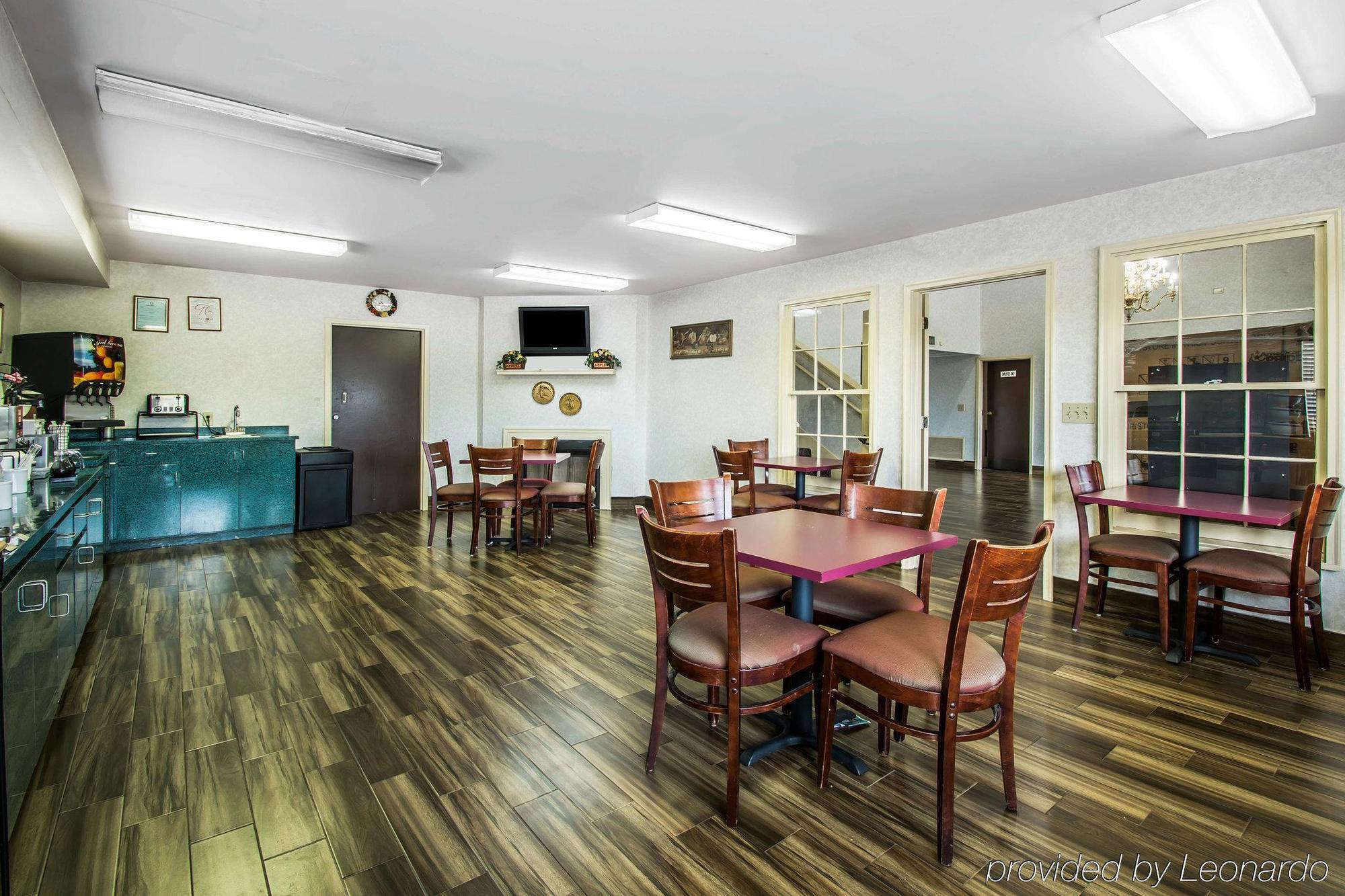 Super 8 By Wyndham Montgomery I-65 Zewnętrze zdjęcie